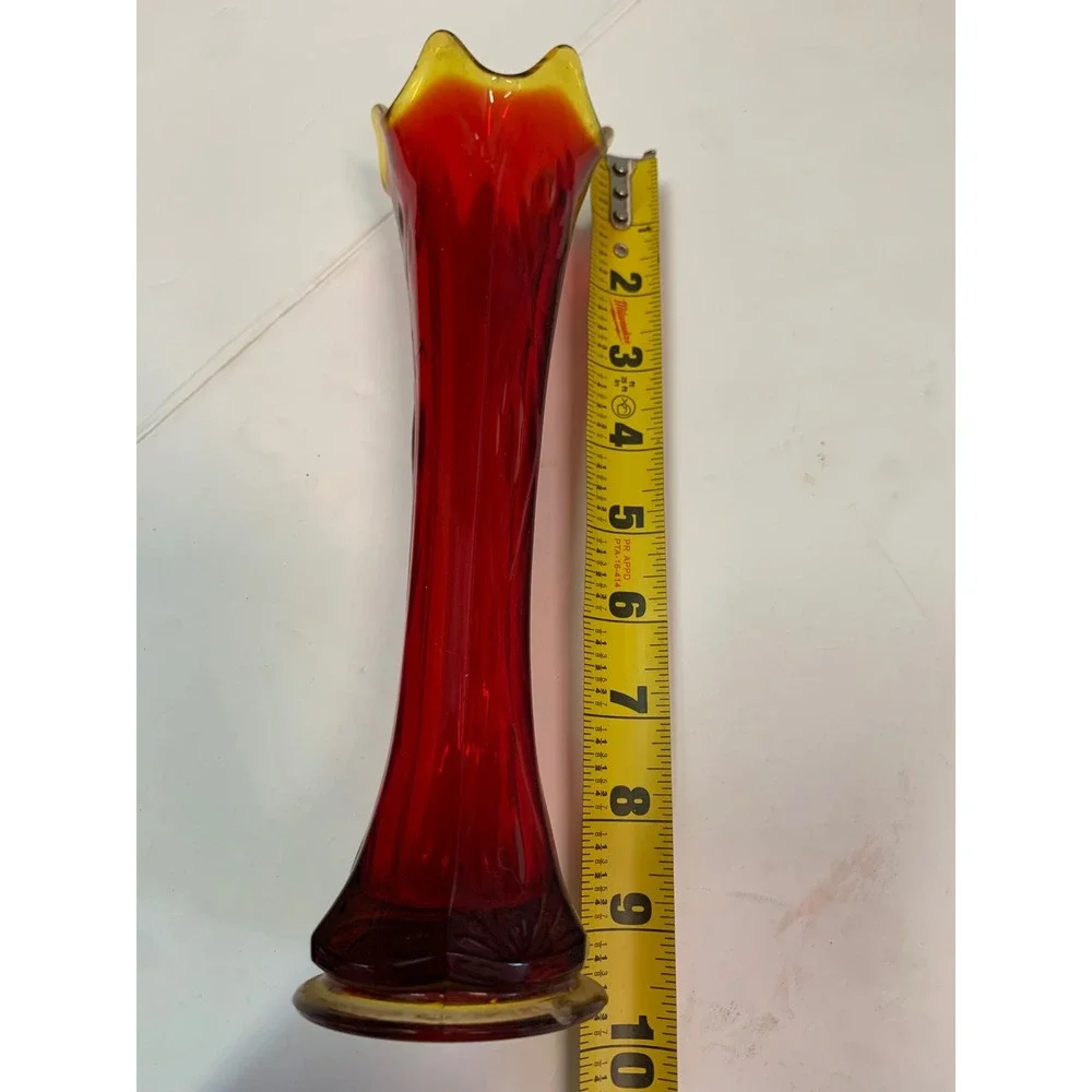 Vintage Amberina swung Red Glass Vase Fluted Tulip Style Flower Vase‎ Home Decor